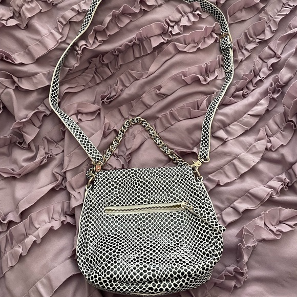 Sondra Roberts 2 crossbody bag - Picture 1 of 7